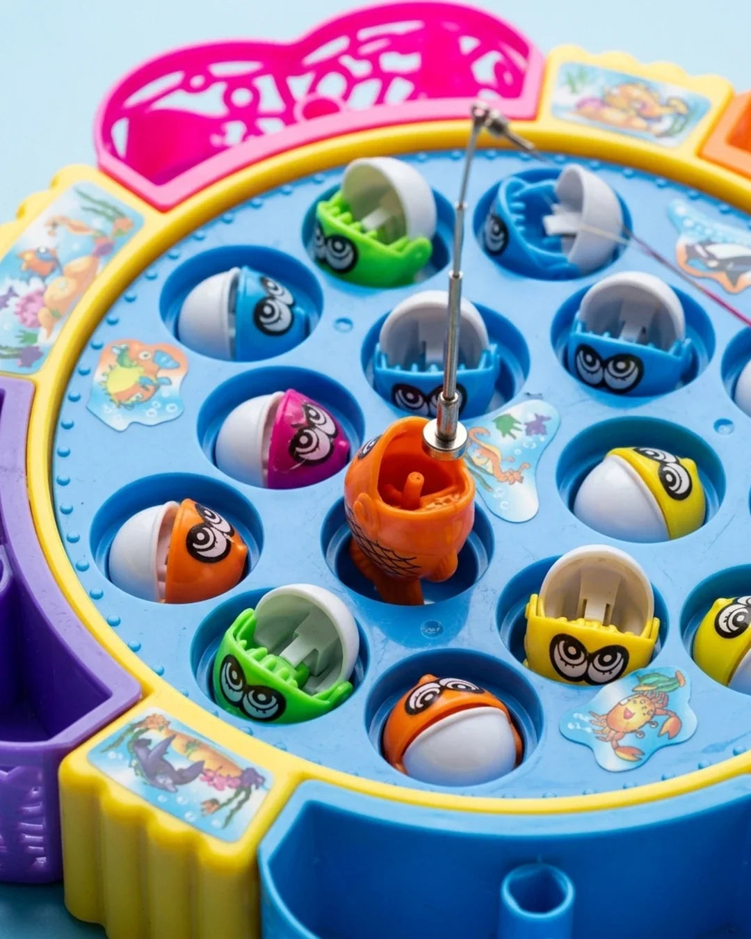 Electric Rotating Fishing Game Toy with Music - Interactive Catching Board Game for Kids